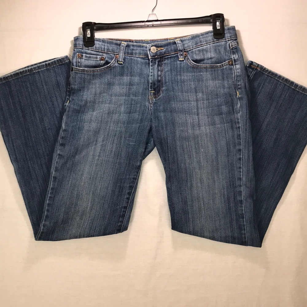 Lucky Brand reg inseam 6/28 midrise flare jeans